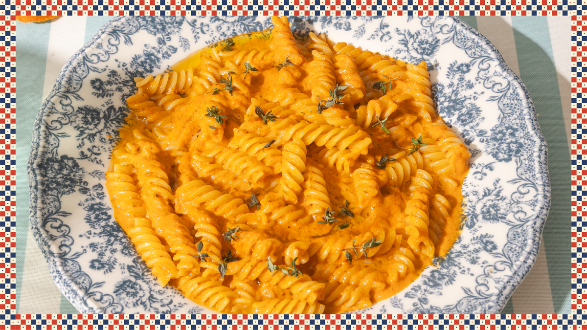 KÖZLENMİŞ BİBERLİ KREMALI MAKARNA TARİFİ | FUSILLI CON CREMA DI PEPERONI