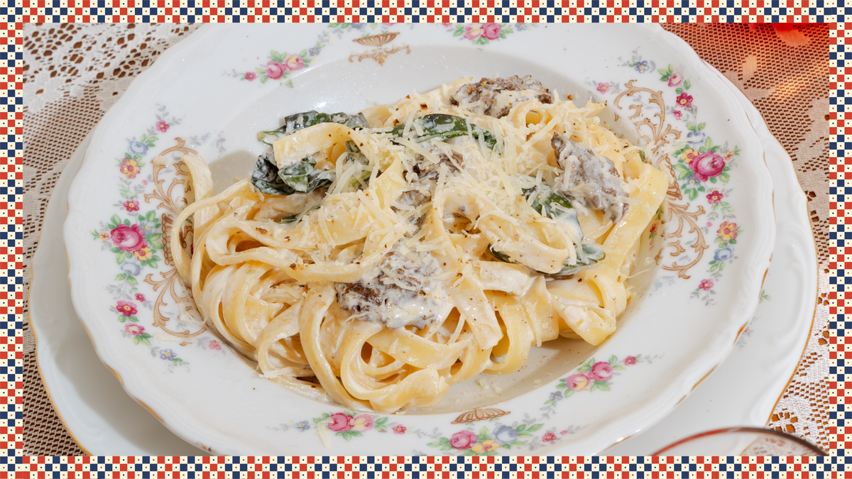 KUZUGÖBEĞİ MANTARLI KREMALI MAKARNA | TAGLİATELLE TARİFİ